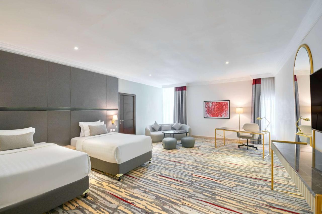 होटल Ramada By Wyndham Old Town 4*
